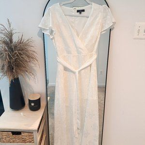 Compelling Love White Jaquard Short Sleeve Maxi Dress